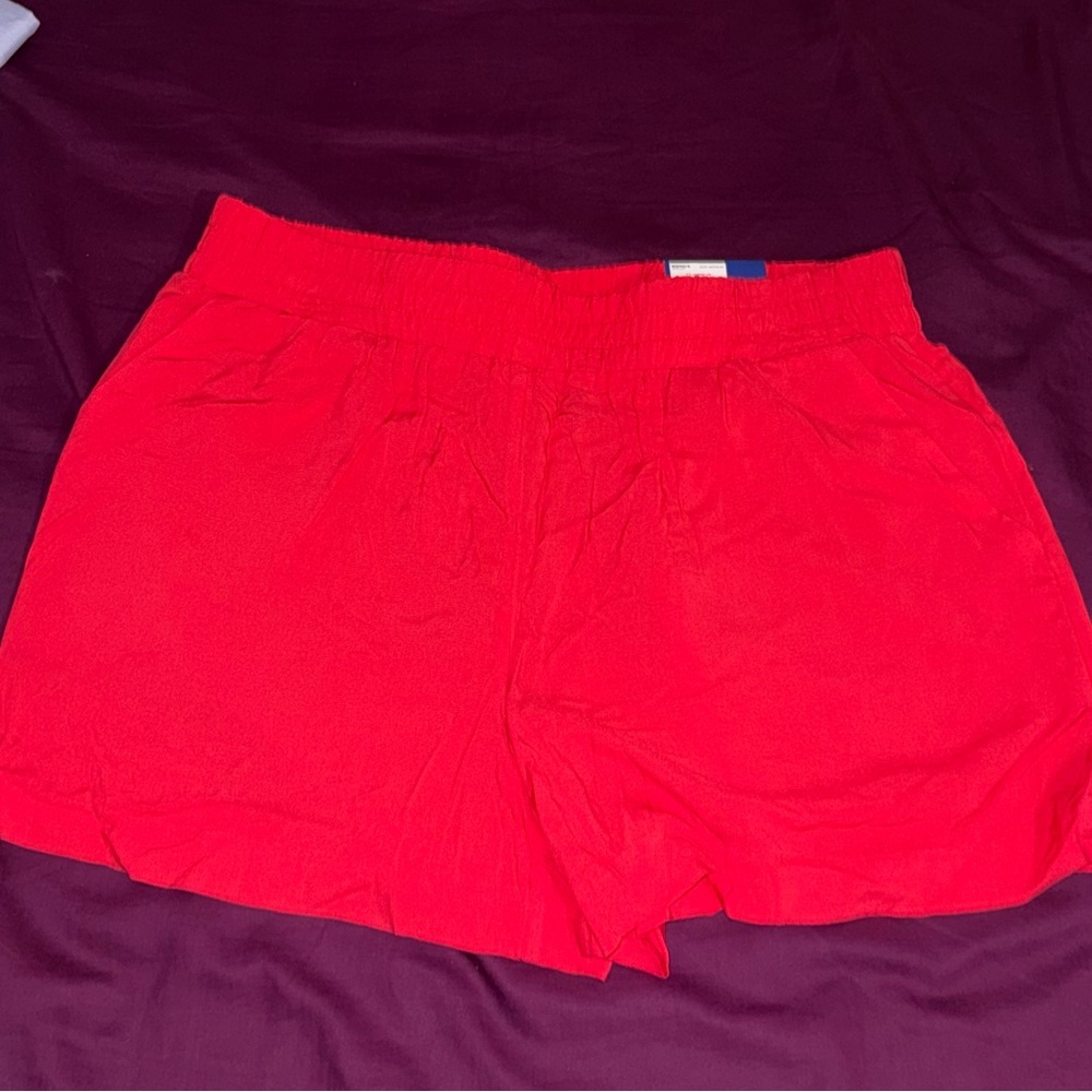 Apt. 9 Women's Vibrant Red Athletic Shorts